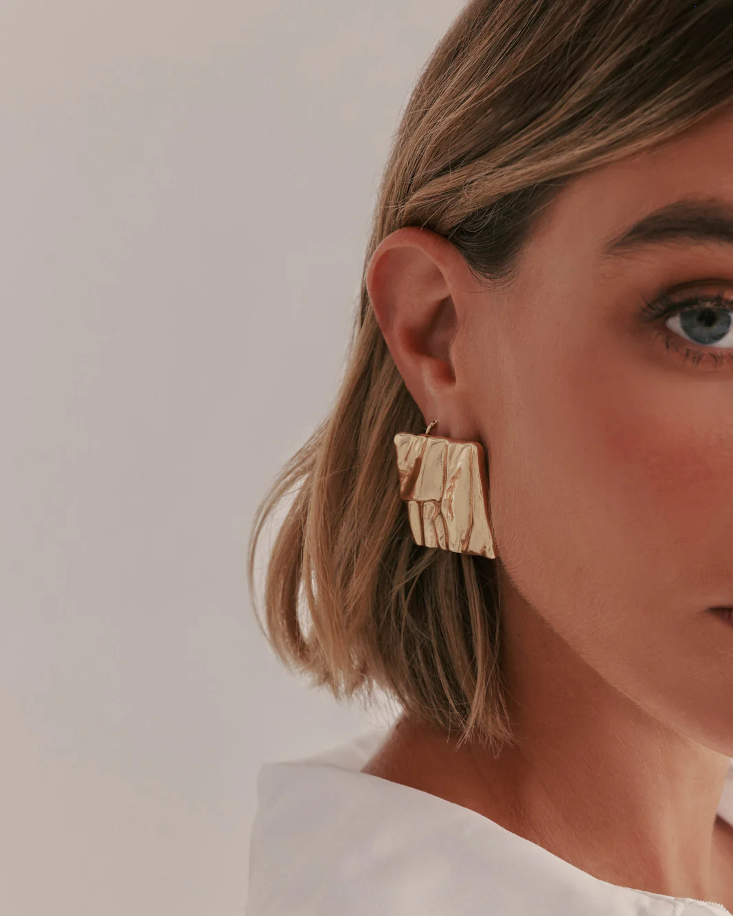 CAMI EARRINGS - GOLD - Image 2