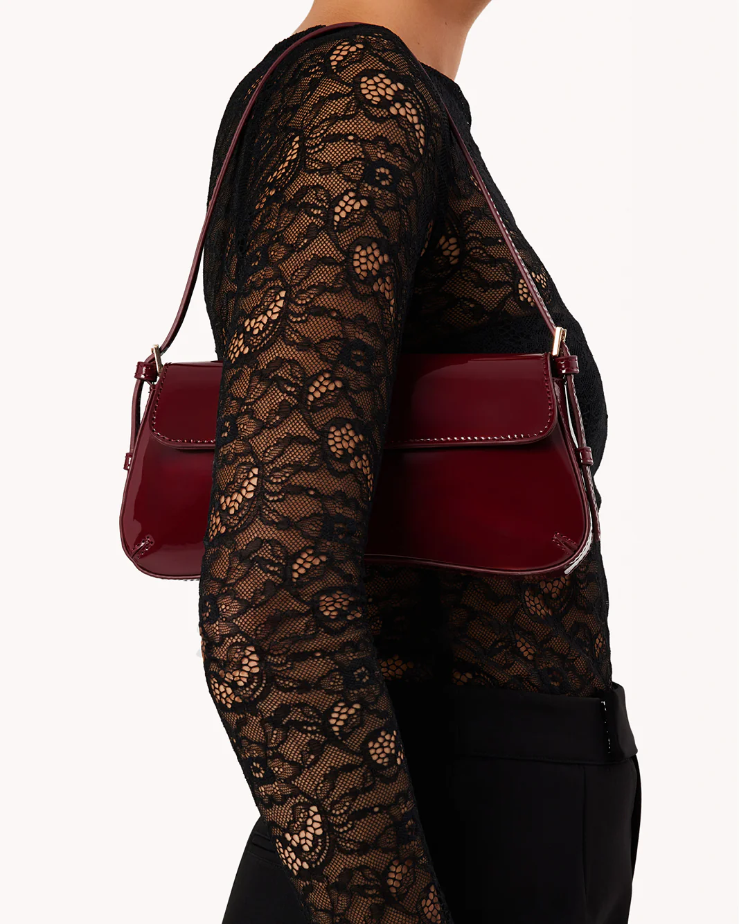SABELLA SHOULDER BAG - CHERRY PATENT-GOLD - Image 3